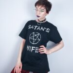 T-shirt Satan's wife